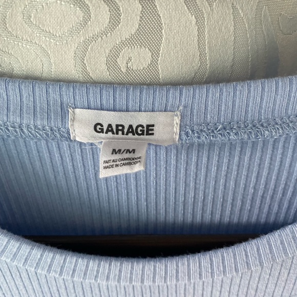 garage blue cropped short sleeve top NWOT 💙 - Picture 2 of 3